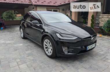 Позашляховик / Кросовер Tesla Model X 2019 в Шептицькому