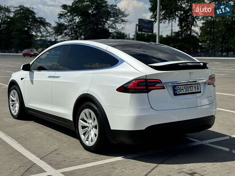 Позашляховик / Кросовер Tesla Model X 2019 в Одесі
