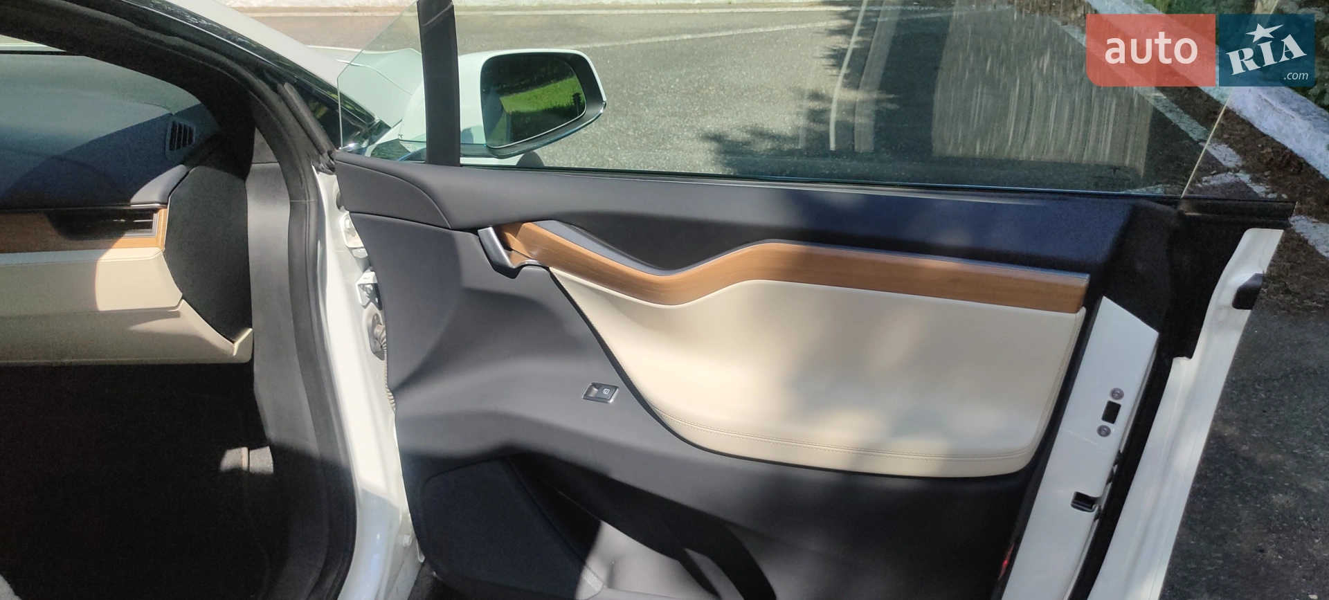 2020 Tesla Model X - мініатюра 16