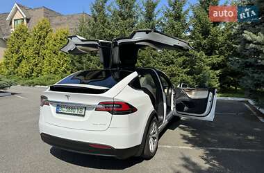 Внедорожник / Кроссовер Tesla Model X 2020 в Стрые