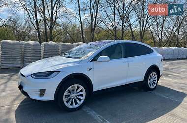 Внедорожник / Кроссовер Tesla Model X 2018 в Киеве