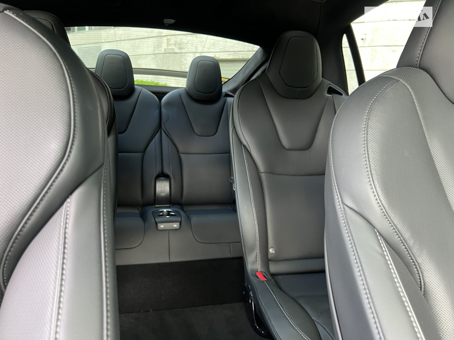 2022 Tesla Model X - мініатюра 38
