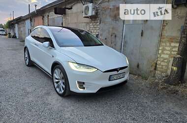 Внедорожник / Кроссовер Tesla Model X 2015 в Кривом Роге