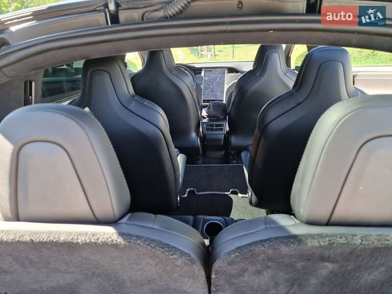 Позашляховик / Кросовер Tesla Model X 2018 в Хмельницькому