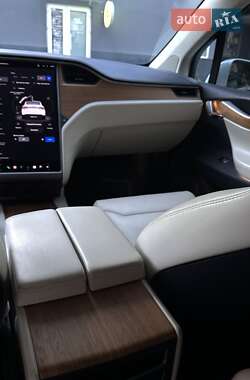 Внедорожник / Кроссовер Tesla Model X 2018 в Ковеле