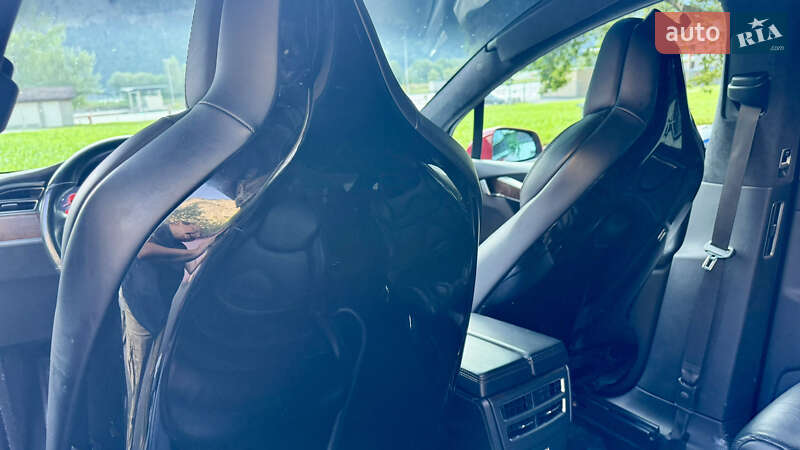 Внедорожник / Кроссовер Tesla Model X 2016 в Киеве фото 12 Внедорожник / Кроссовер Tesla Model X 2016 в Киеве