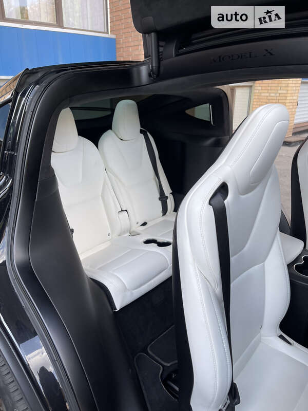 Внедорожник / Кроссовер Tesla Model X 2017 в Харькове
