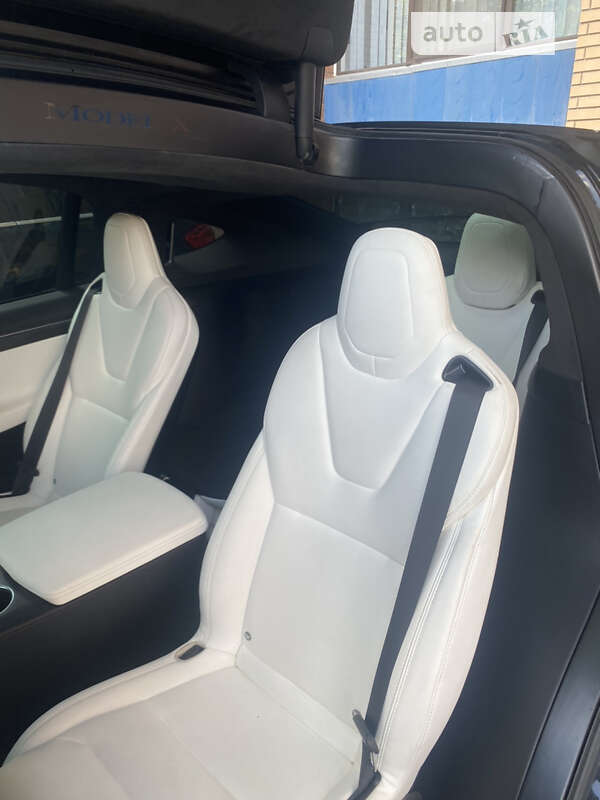 Внедорожник / Кроссовер Tesla Model X 2017 в Харькове
