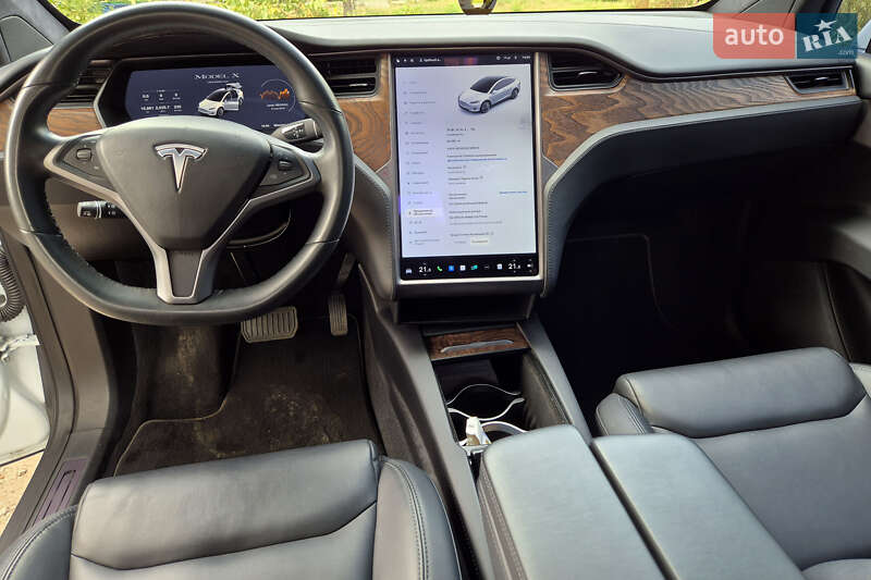 Позашляховик / Кросовер Tesla Model X 2020 в Києві