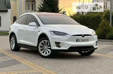 Позашляховик / Кросовер Tesla Model X 2018 в Львові