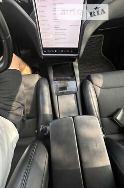 Позашляховик / Кросовер Tesla Model X 2018 в Києві