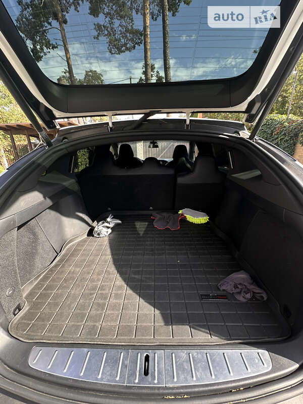 Позашляховик / Кросовер Tesla Model X 2018 в Києві