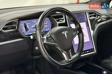 Позашляховик / Кросовер Tesla Model X 2016 в 