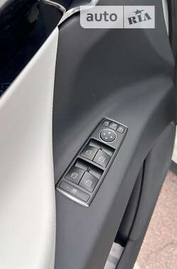 Внедорожник / Кроссовер Tesla Model X 2017 в 