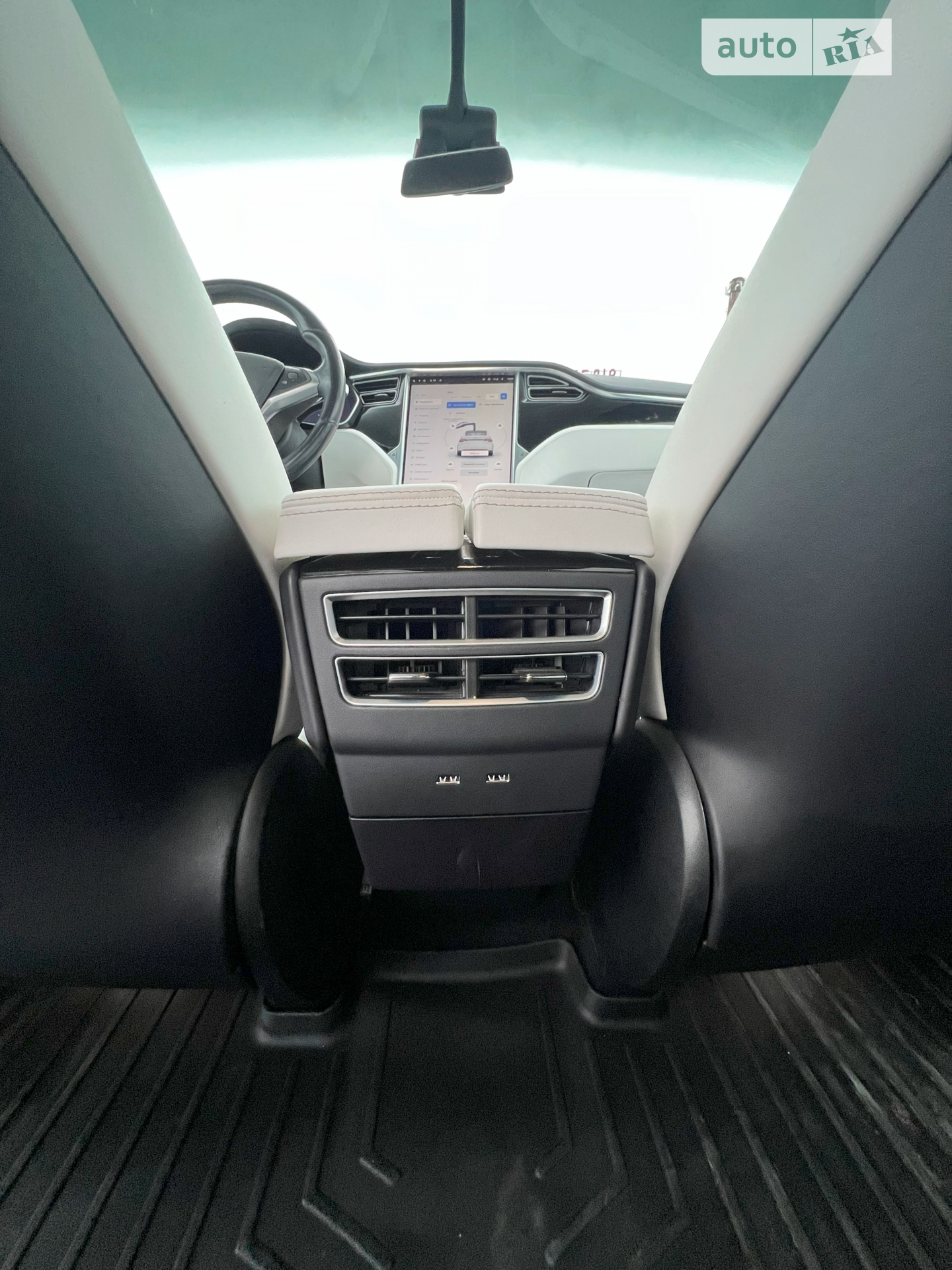 2017 Tesla Model X - мініатюра 28