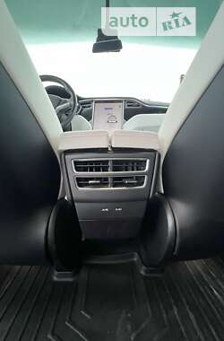Внедорожник / Кроссовер Tesla Model X 2017 в 
