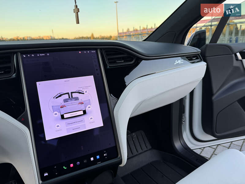 Внедорожник / Кроссовер Tesla Model X 2020 в Львове
