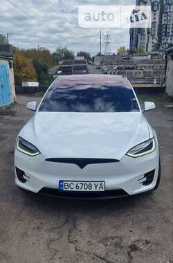 Позашляховик / Кросовер Tesla Model X 2018 в Львові