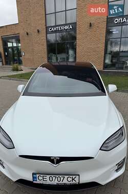 Внедорожник / Кроссовер Tesla Model X 2017 в Черновцах
