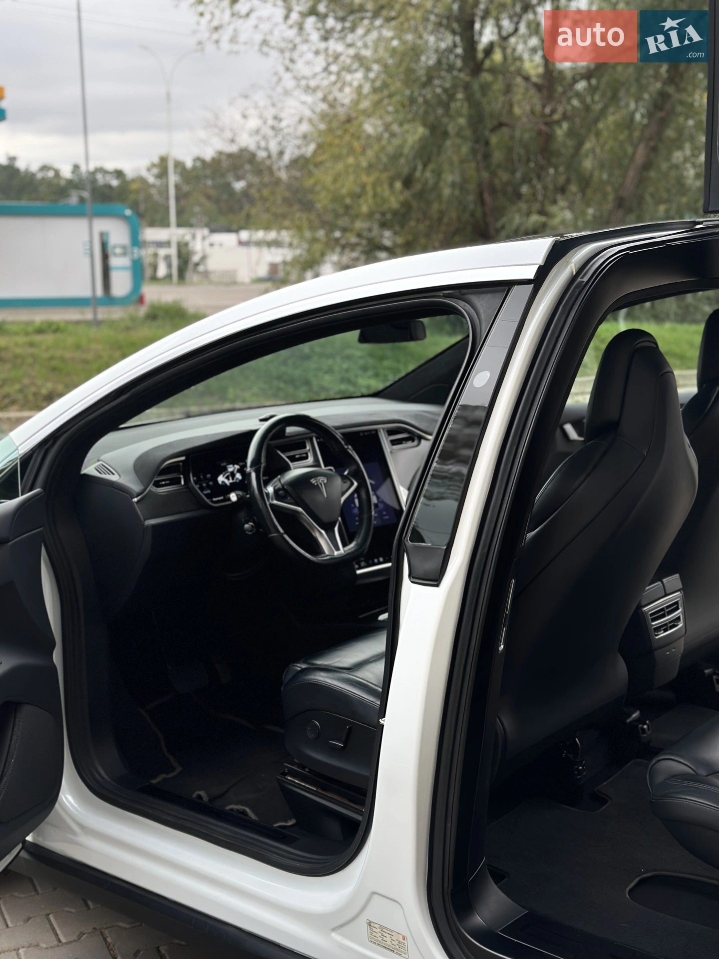 2017 Tesla Model X - мініатюра 13