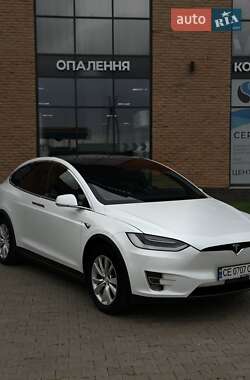 Внедорожник / Кроссовер Tesla Model X 2017 в Черновцах