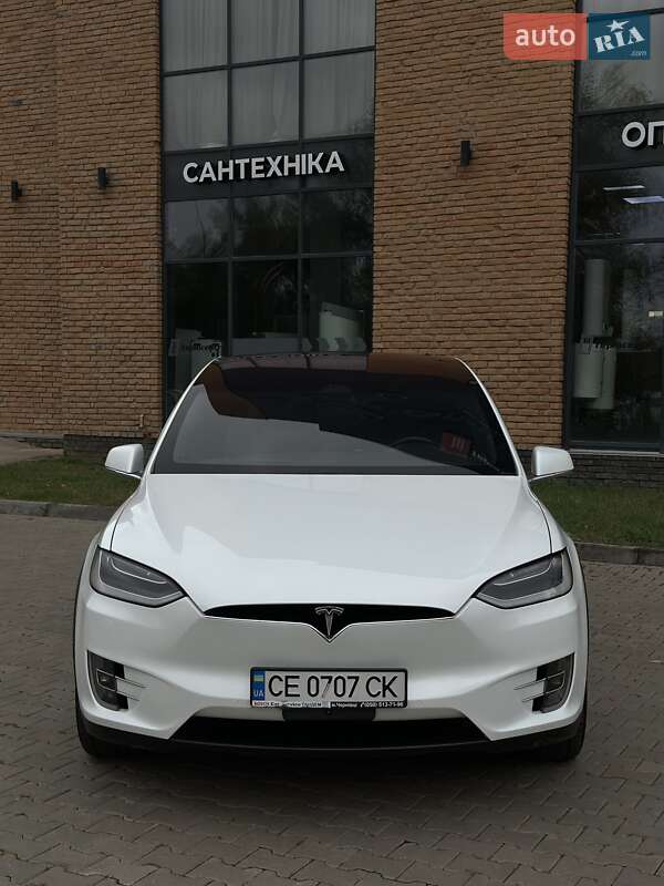 Внедорожник / Кроссовер Tesla Model X 2017 в Черновцах