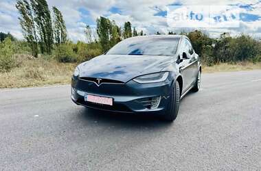 Внедорожник / Кроссовер Tesla Model X 2017 в Киеве