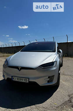 Позашляховик / Кросовер Tesla Model X 2017 в Миколаєві