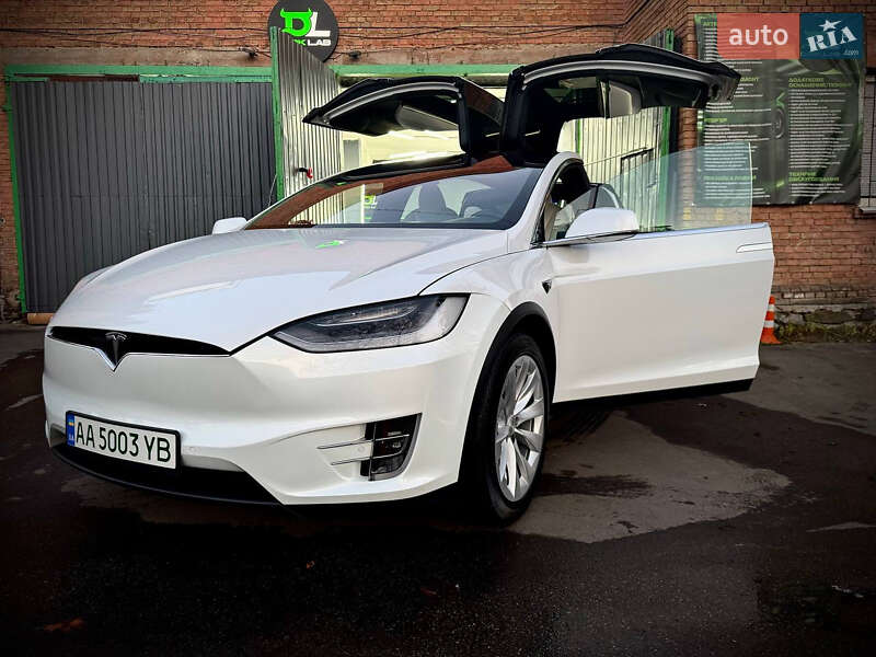 Позашляховик / Кросовер Tesla Model X 2020 в Києві