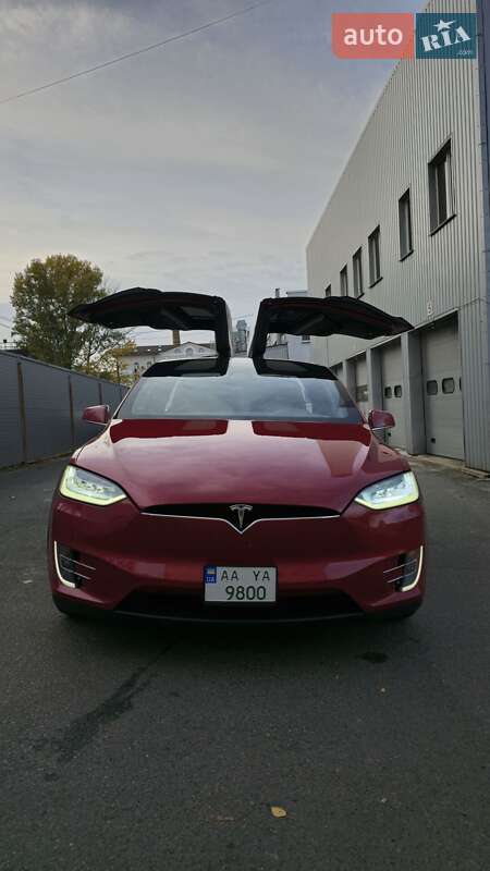 Внедорожник / Кроссовер Tesla Model X 2016 в Киеве