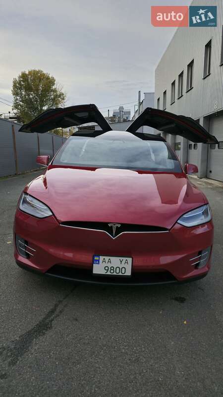 Внедорожник / Кроссовер Tesla Model X 2016 в Киеве