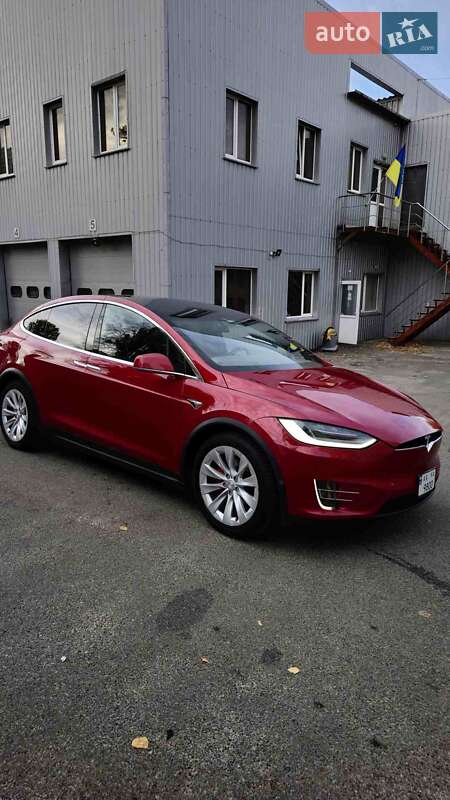 Внедорожник / Кроссовер Tesla Model X 2016 в Киеве