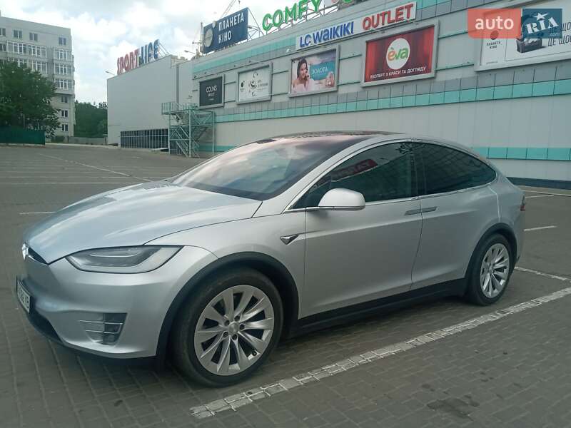 Внедорожник / Кроссовер Tesla Model X 2017 в Одессе фото 3 Внедорожник / Кроссовер Tesla Model X 2017 в Одессе