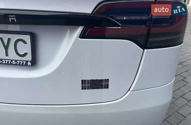 Позашляховик / Кросовер Tesla Model X 2023 в 