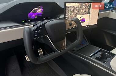 Позашляховик / Кросовер Tesla Model X 2023 в 