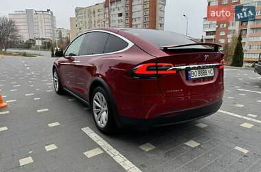 Внедорожник / Кроссовер Tesla Model X 2018 в 