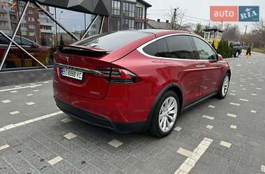 Внедорожник / Кроссовер Tesla Model X 2018 в 