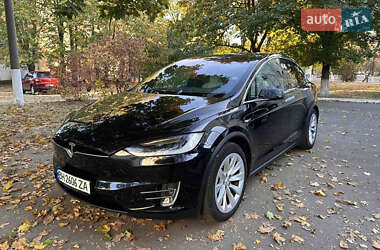 Внедорожник / Кроссовер Tesla Model X 2017 в 