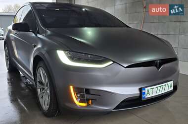 Позашляховик / Кросовер Tesla Model X 2018 в Івано-Франківську