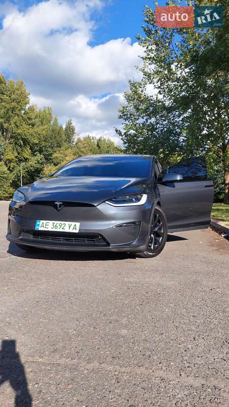 Tesla Model X 2022