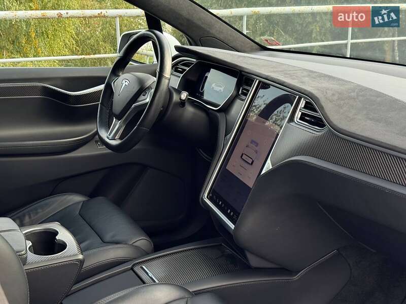 Позашляховик / Кросовер Tesla Model X 2017 в Білій Церкві