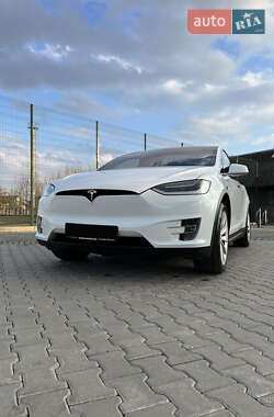 Внедорожник / Кроссовер Tesla Model X 2016 в Обухове