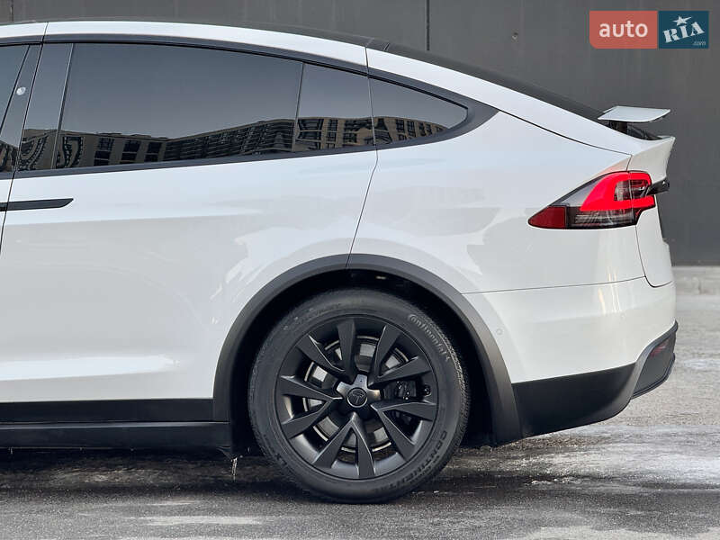 Внедорожник / Кроссовер Tesla Model X 2022 в Киеве