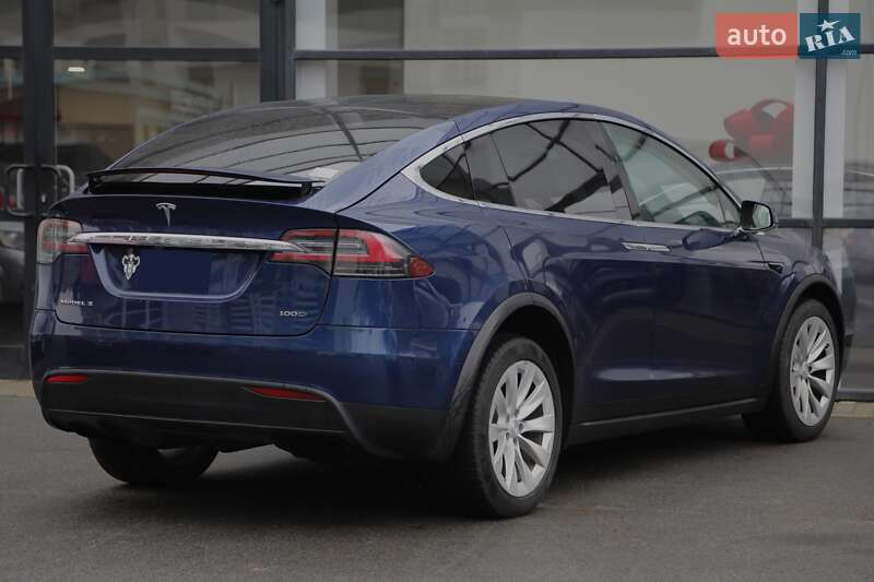 Позашляховик / Кросовер Tesla Model X 2017 в Харкові