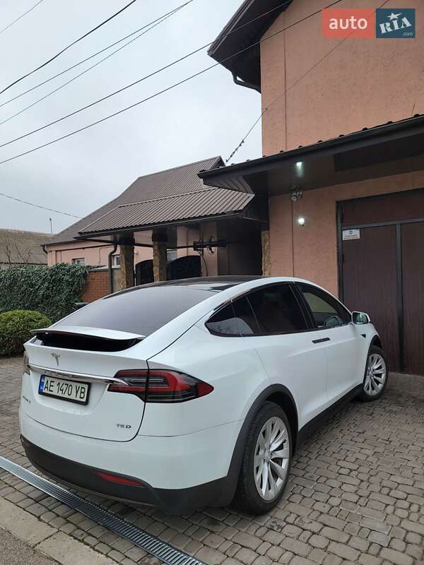 Позашляховик / Кросовер Tesla Model X 2018 в Кривому Розі