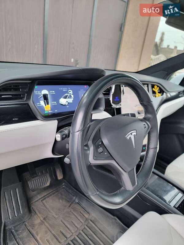 Позашляховик / Кросовер Tesla Model X 2018 в Кривому Розі