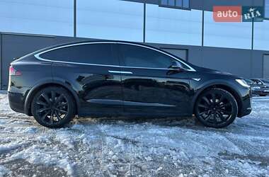 Позашляховик / Кросовер Tesla Model X 2016 в Львові