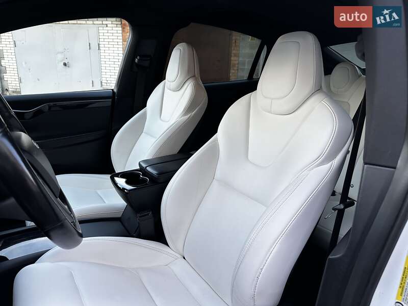 Позашляховик / Кросовер Tesla Model X 2018 в Білій Церкві