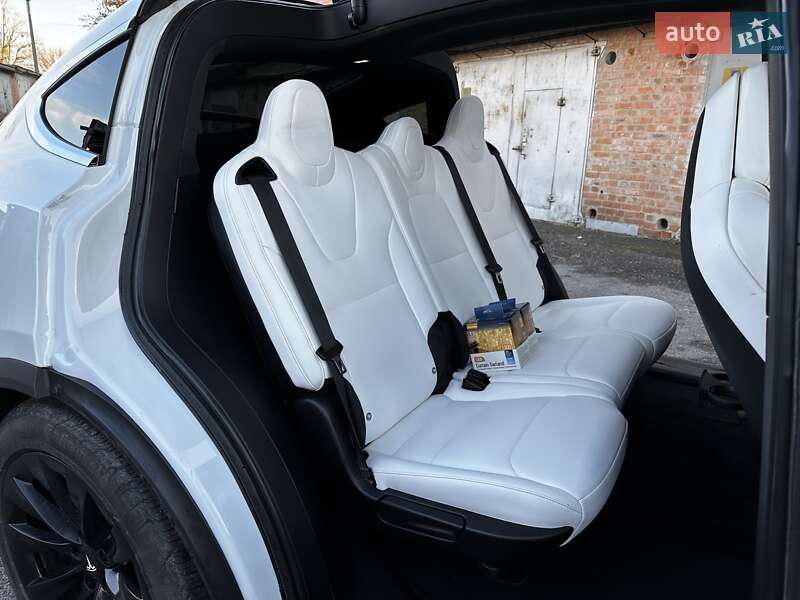 Позашляховик / Кросовер Tesla Model X 2018 в Білій Церкві
