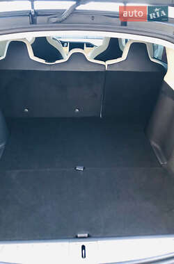 Позашляховик / Кросовер Tesla Model X 2018 в Одесі